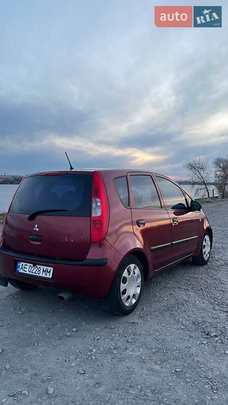 Хетчбек Mitsubishi Colt 2005 в Дніпрі