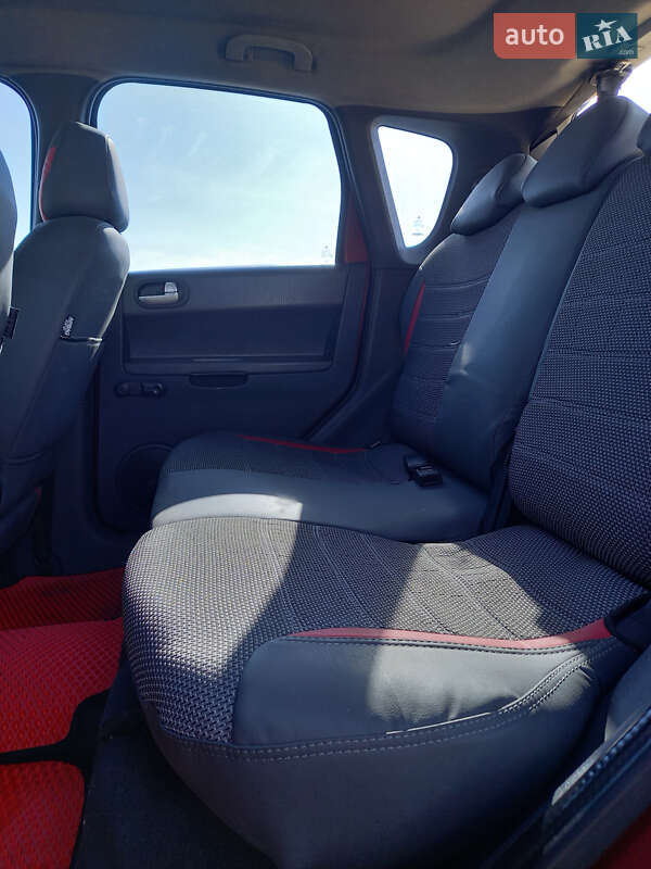 Хетчбек Mitsubishi Colt 2005 в Дніпрі