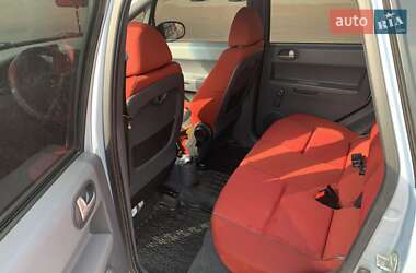 Хэтчбек Mitsubishi Colt 2004 в 