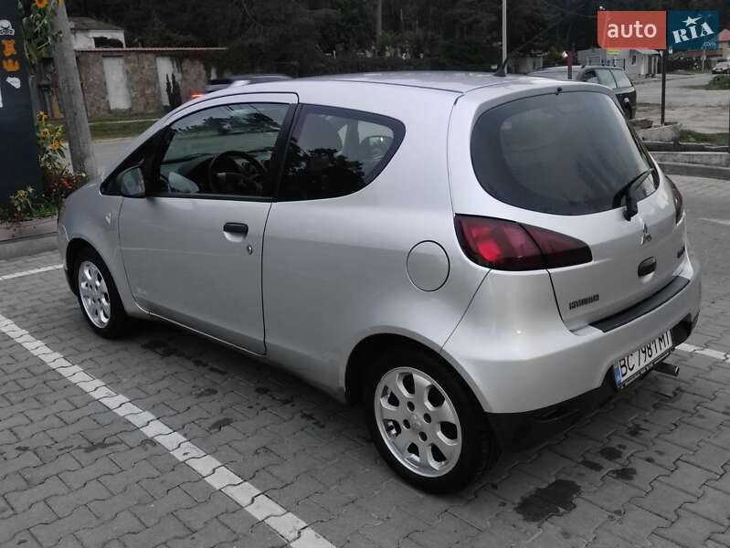 Хэтчбек Mitsubishi Colt 2009 в Львове