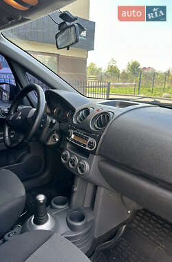 Хэтчбек Mitsubishi Colt 2010 в 