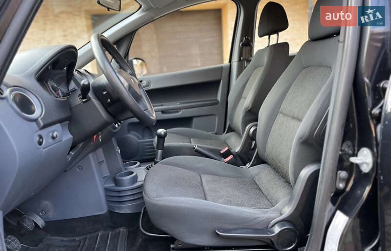 Хетчбек Mitsubishi Colt 2011 в Чернівцях