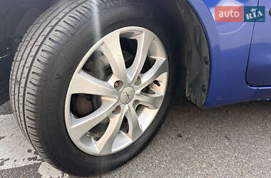 Хэтчбек Mitsubishi Colt 2008 в 