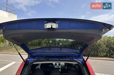 Хэтчбек Mitsubishi Colt 2008 в 