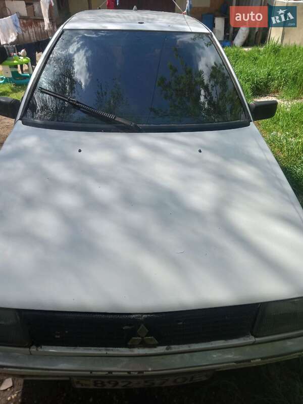 Хэтчбек Mitsubishi Colt 1987 в Арцизе