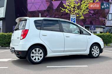 Хэтчбек Mitsubishi Colt 2010 в 