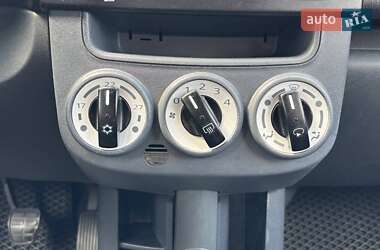 Хэтчбек Mitsubishi Colt 2010 в 