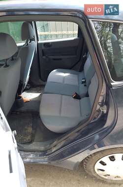 Хэтчбек Mitsubishi Colt 2004 в 