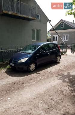 Хэтчбек Mitsubishi Colt 2004 в 