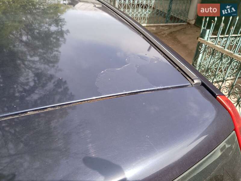 Хетчбек Mitsubishi Colt 2004 в Сокирянах