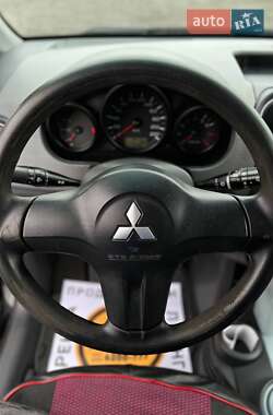 Хэтчбек Mitsubishi Colt 2007 в 