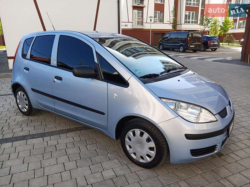 Mitsubishi Colt 2004