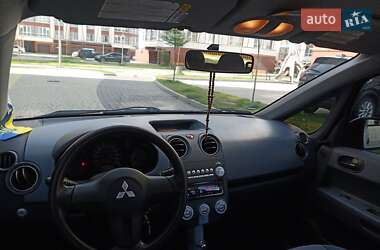 Хэтчбек Mitsubishi Colt 2004 в 