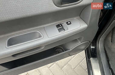 Хэтчбек Mitsubishi Colt 2005 в 
