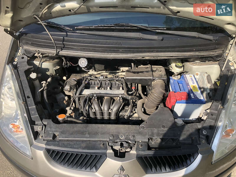 Хетчбек Mitsubishi Colt 2007 в Києві