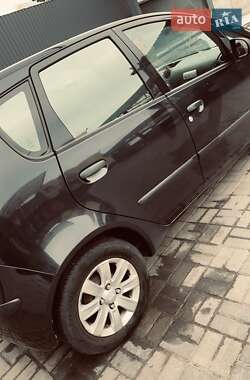 Хэтчбек Mitsubishi Colt 2008 в 