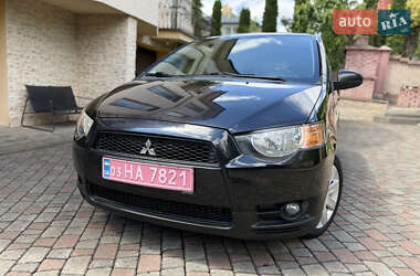 Хэтчбек Mitsubishi Colt 2010 в 