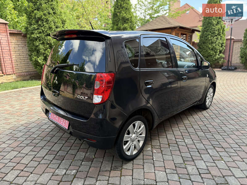 Хэтчбек Mitsubishi Colt 2010 в Черновцах