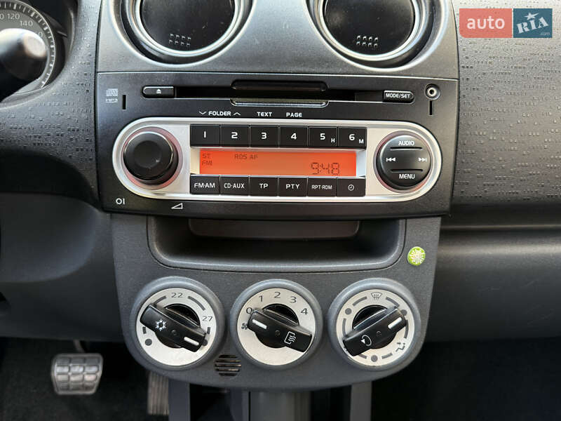 Хэтчбек Mitsubishi Colt 2010 в Черновцах