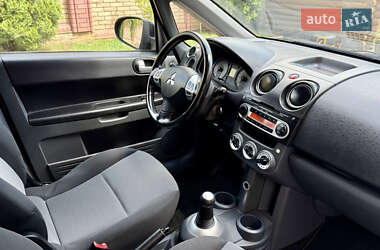 Хэтчбек Mitsubishi Colt 2010 в 
