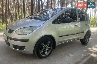 Хэтчбек Mitsubishi Colt 2006 в 
