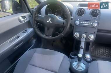 Хэтчбек Mitsubishi Colt 2006 в 