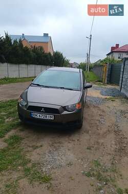 Хэтчбек Mitsubishi Colt 2011 в 