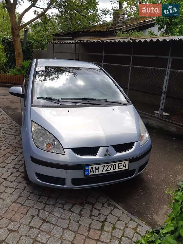 Хэтчбек Mitsubishi Colt 2004 в Житомире