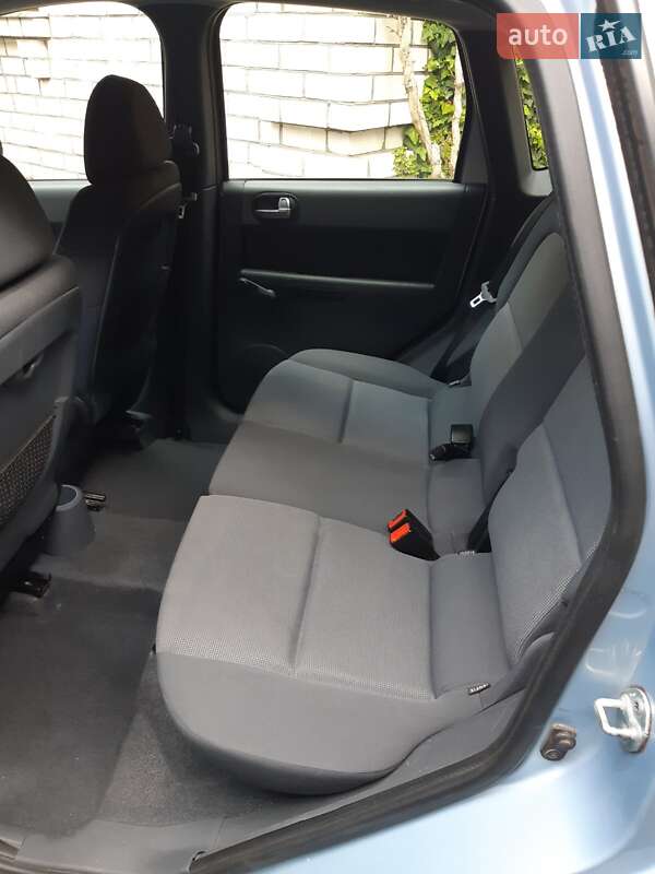 Хэтчбек Mitsubishi Colt 2004 в Житомире