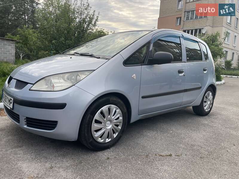 Хэтчбек Mitsubishi Colt 2007 в 