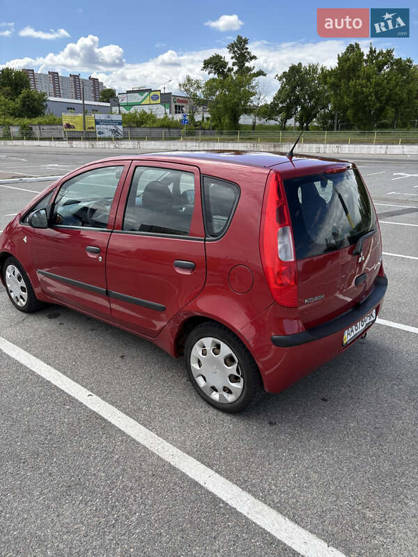 Хэтчбек Mitsubishi Colt 2008 в Киеве