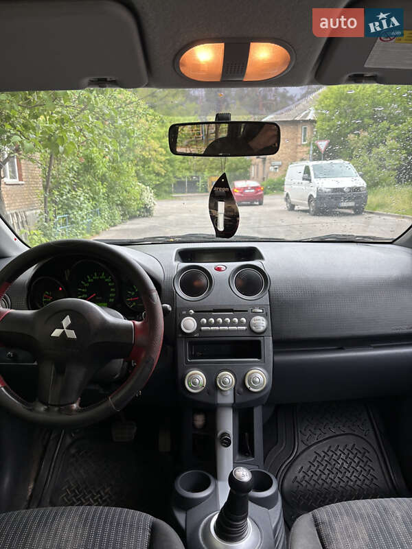 Хэтчбек Mitsubishi Colt 2008 в Киеве