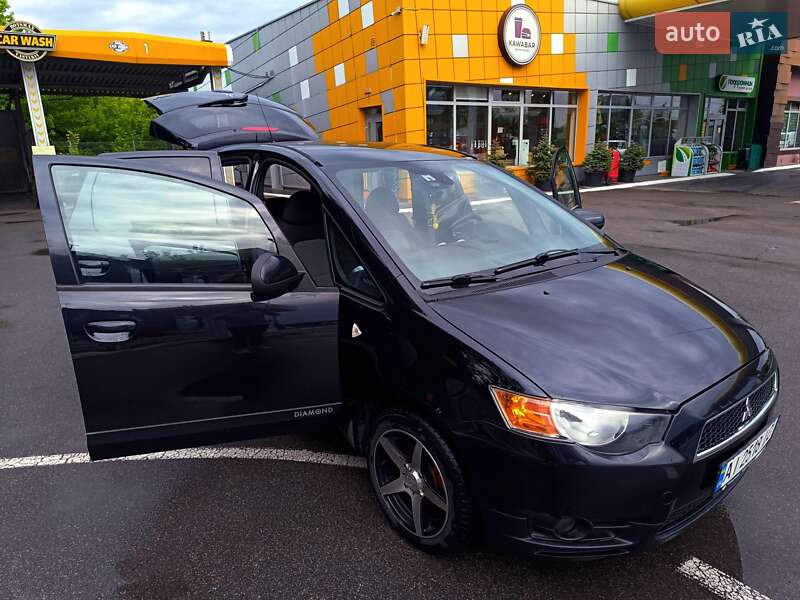 Хэтчбек Mitsubishi Colt 2011 в Киеве