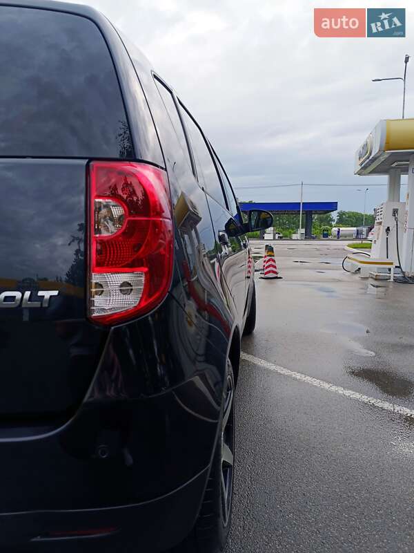 Хэтчбек Mitsubishi Colt 2011 в Киеве