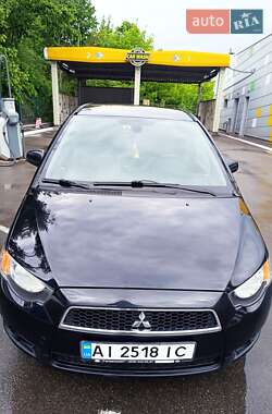 Хэтчбек Mitsubishi Colt 2011 в 
