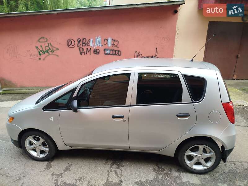 Хэтчбек Mitsubishi Colt 2009 в Черновцах