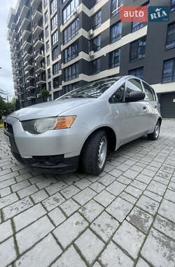 Хэтчбек Mitsubishi Colt 2010 в 