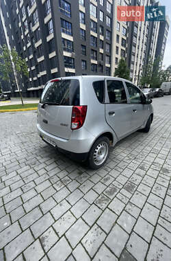 Хэтчбек Mitsubishi Colt 2010 в 