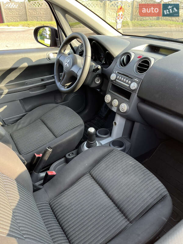 Хэтчбек Mitsubishi Colt 2007 в Киеве