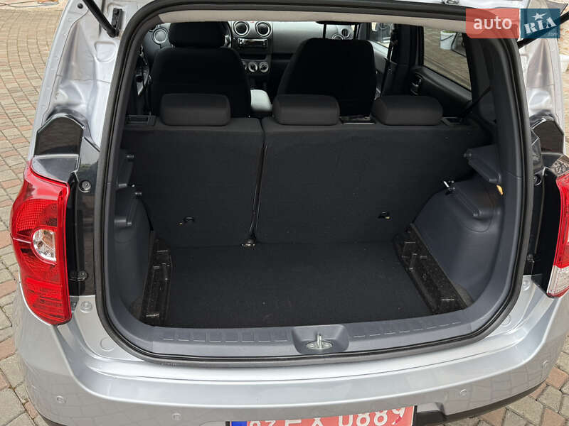Хэтчбек Mitsubishi Colt 2013 в Черновцах
