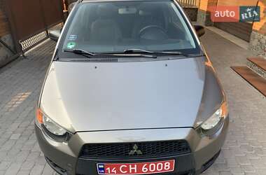Хэтчбек Mitsubishi Colt 2008 в 