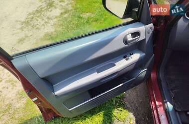 Хэтчбек Mitsubishi Colt 2004 в 