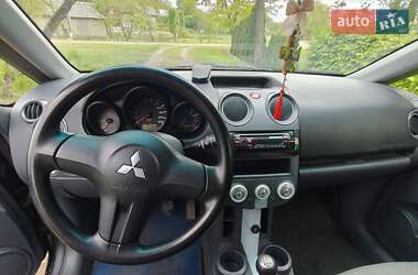 Хэтчбек Mitsubishi Colt 2005 в 