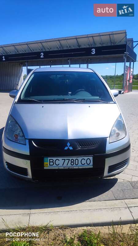 Хэтчбек Mitsubishi Colt 2006 в 