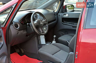 Хэтчбек Mitsubishi Colt 2007 в 