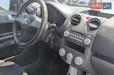 Хэтчбек Mitsubishi Colt 2008 в 