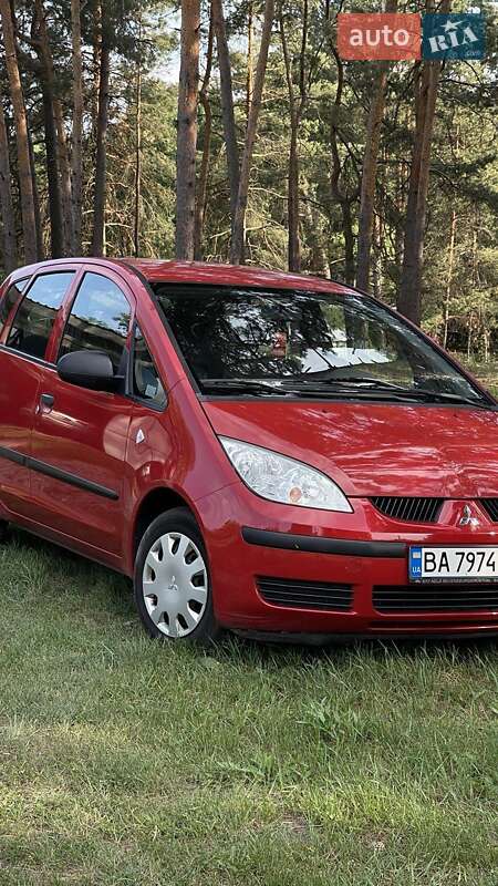 Хэтчбек Mitsubishi Colt 2006 в Александровке