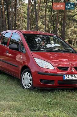 Хэтчбек Mitsubishi Colt 2006 в 