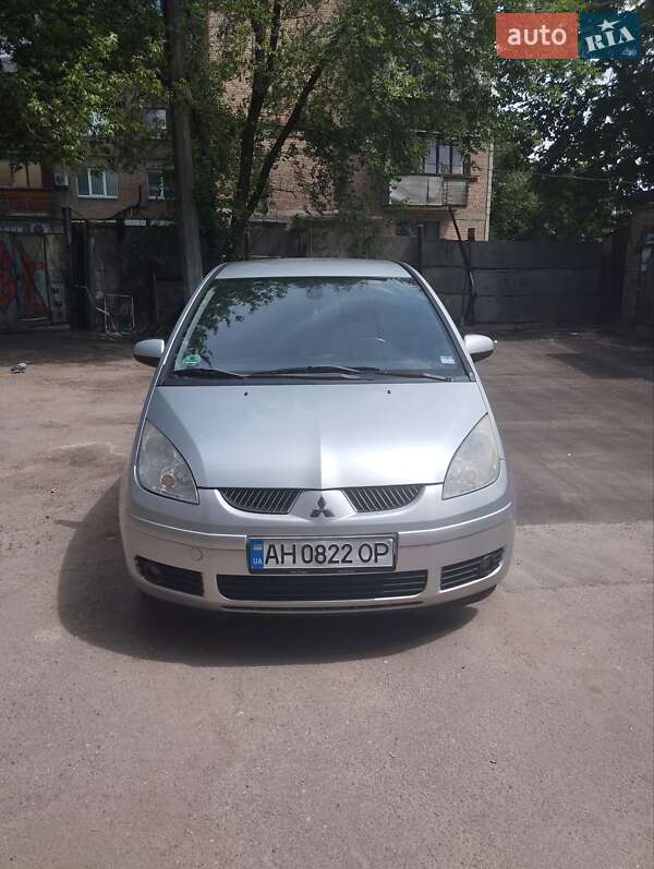 Хэтчбек Mitsubishi Colt 2006 в Киеве фото 19 Хэтчбек Mitsubishi Colt 2006 в Киеве