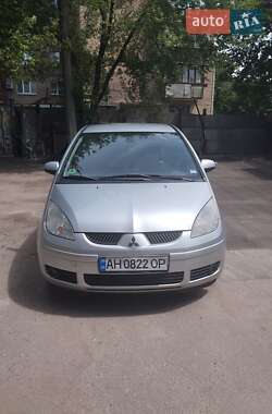 Хэтчбек Mitsubishi Colt 2006 в 